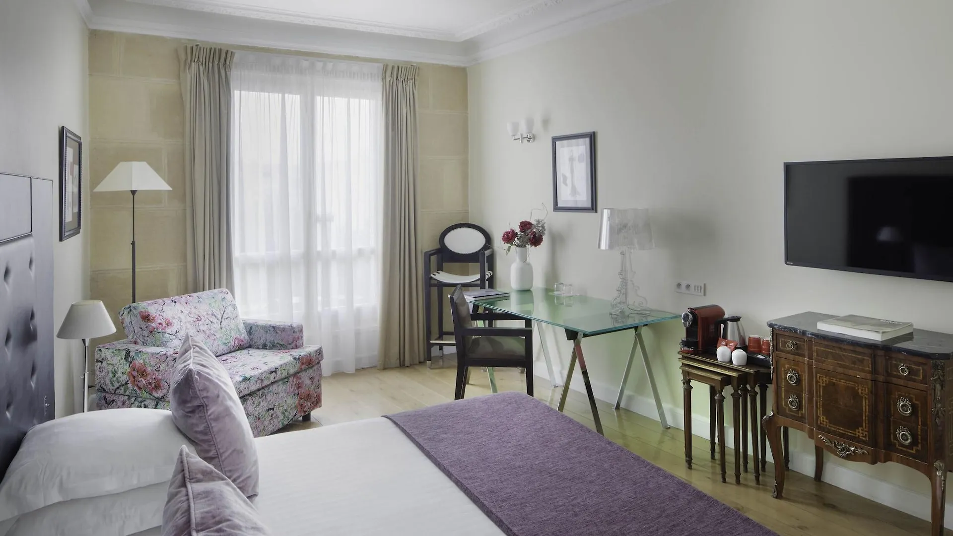 Le 123 Elysees - Astotel